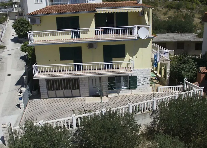 Maglic Apartment